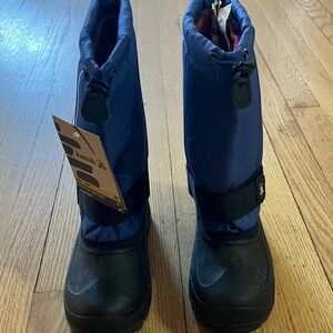 Kamik Navy and Black Snow Boots